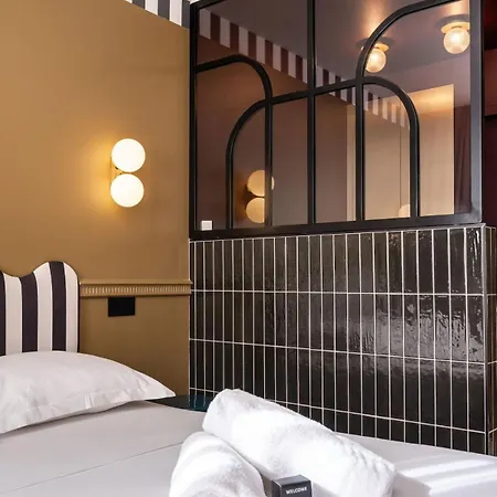Art Deco Escapade Elegante Et Raffinee *
